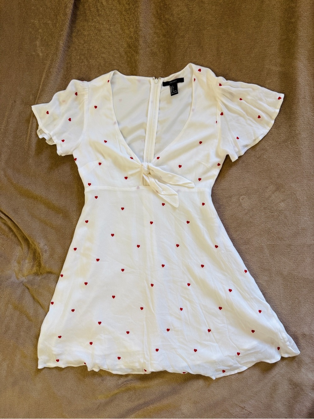 NWOT Forever 21 F21 light weight summer white & red heart dress, size S
